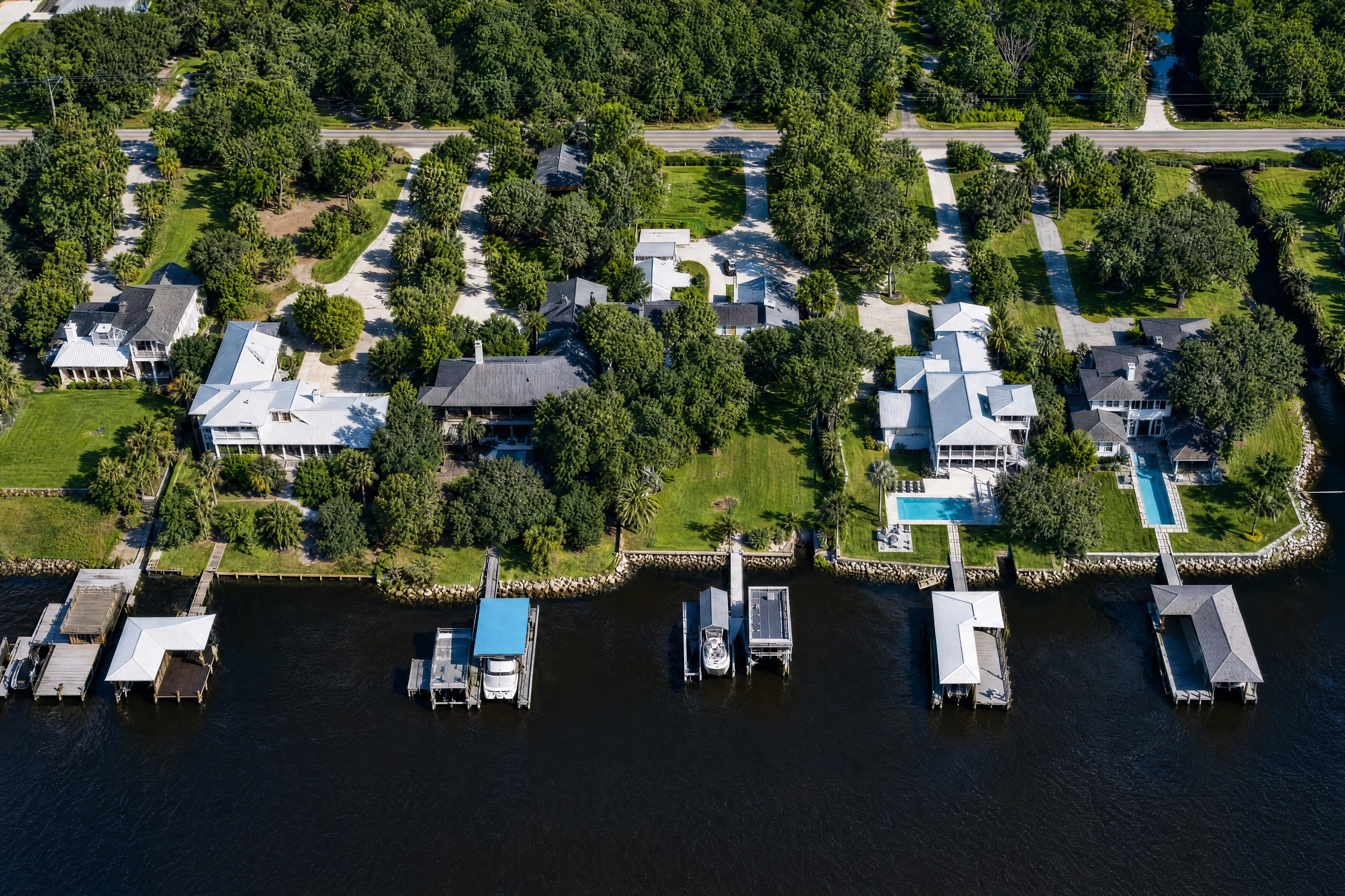 Roscoe Boulevard waterfront